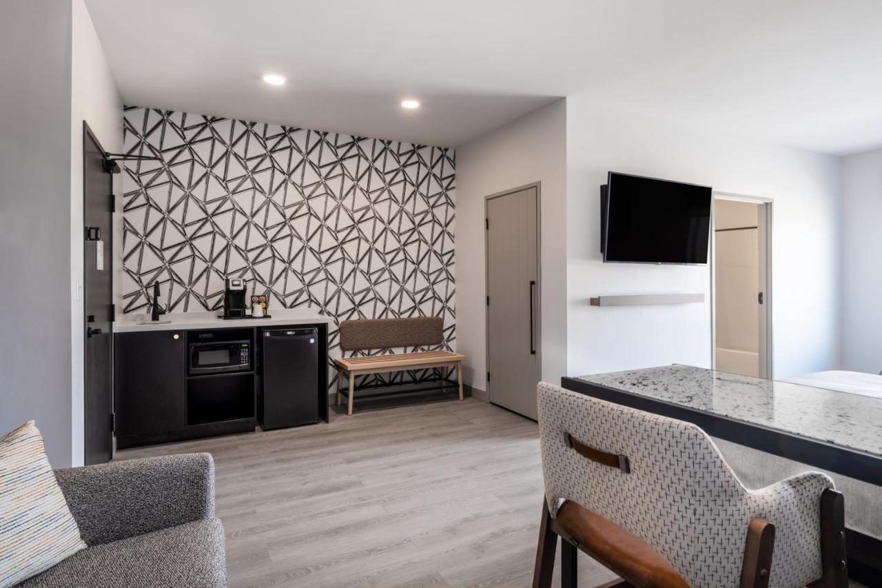 Atwell Suites - Denver Airport Tower Road By Ihg Extérieur photo
