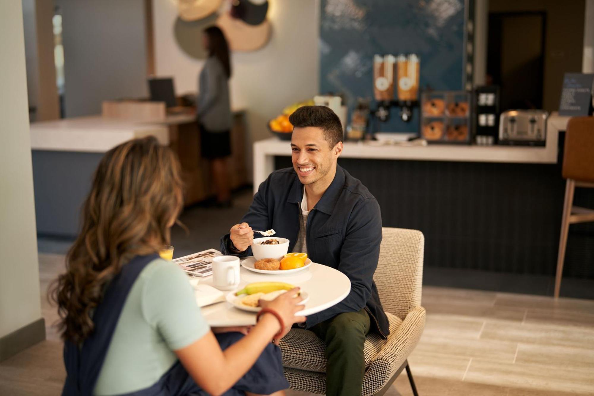 Atwell Suites - Denver Airport Tower Road By Ihg Extérieur photo